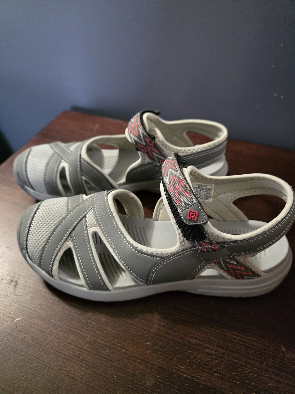 Dream Pairs Womens Gray and Pink Sport Sandals